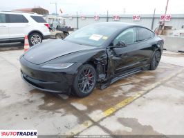 Tesla Model 3 2025