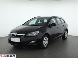 Opel Astra 2012 1.7 108 KM