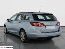 Opel Astra 2016 1.4 123 KM