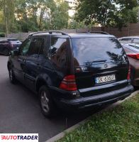 Mercedes M-klasa 2003 3.7 245 KM