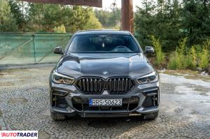 BMW X6 2023 4.4 530 KM