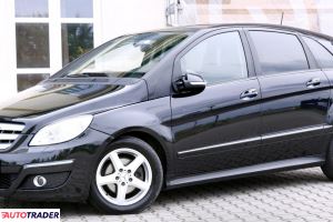 Mercedes B-klasa 2009 2.0 109 KM