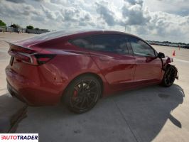 Tesla Model 3 2025