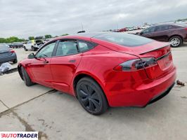 Tesla Model S 2021