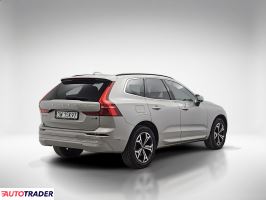 Volvo XC60 2022 2.0 197 KM