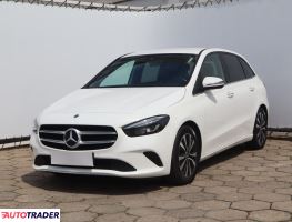 Mercedes B-klasa 2021 2.0 113 KM