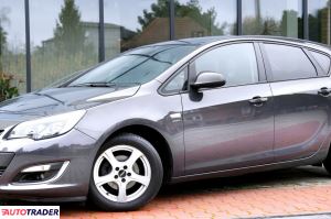 Opel Astra 2013 1.4 140 KM