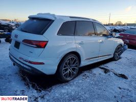 Audi Q7 2021 3