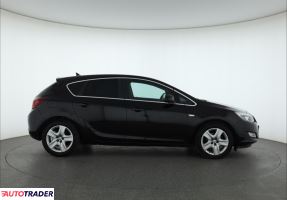 Opel Astra 2010 1.4 118 KM