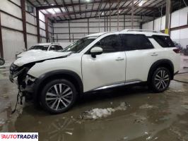 Nissan Pathfinder 2022 3