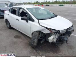 Nissan Versa 2020 1