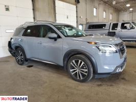 Nissan Pathfinder 2023 3