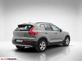 Volvo XC40 2024 2.0 163 KM