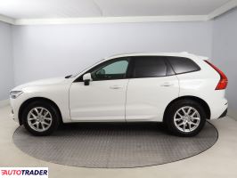 Volvo XC60 2021 2.0 194 KM
