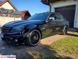 Mercedes C-klasa 2009 6.2 487 KM