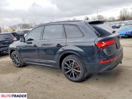 Audi Q7 2024 3