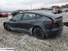 Tesla Model 3 2024