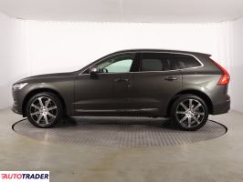 Volvo XC60 2018 2.0 187 KM