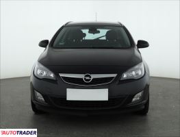 Opel Astra 2011 2.0 158 KM