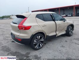 Volvo XC40 2025 2 Volvo XC40 2025 2