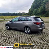 Opel Astra 2016 1.6 200 KM