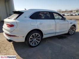 Bentley Pozostałe 2022 4