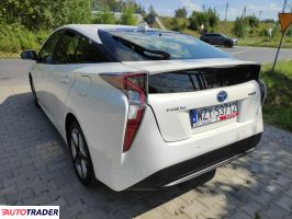 Toyota Prius 2017 1.8 122 KM