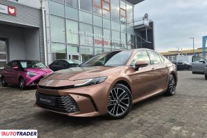 Toyota Camry 2024 2.5 230 KM