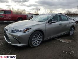 Lexus ES 2019 3