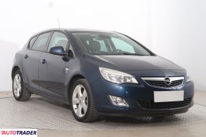 Opel Astra 2012 1.6 113 KM