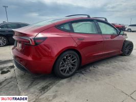 Tesla Model 3 2024