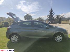 Opel Astra 2016 1.4 101 KM
