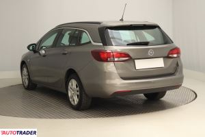 Opel Astra 2017 1.4 147 KM