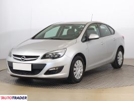 Opel Astra 2018 1.4 138 KM