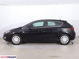 Opel Astra 2011 1.4 118 KM