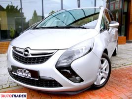 Opel Zafira 2014 1.4 140 KM