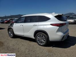 Toyota Highlander 2021 2 Toyota Highlander 2021 2