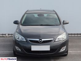 Opel Astra 2011 1.7 108 KM