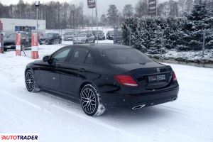 Mercedes E-klasa 2018 2.0 195 KM