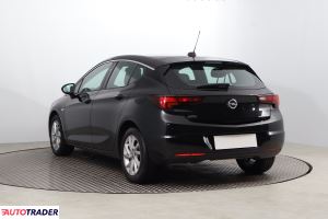 Opel Astra 2021 1.2 143 KM