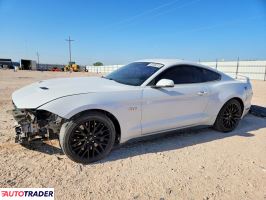 Ford Mustang 2022 5