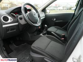 Renault Clio 2012 1.1 103 KM