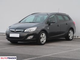 Opel Astra 2012 1.4 138 KM
