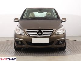 Mercedes B-klasa 2010 2.0 107 KM