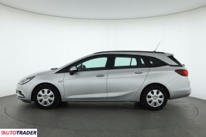 Opel Astra 2019 1.4 147 KM