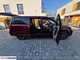 Dodge Grand Caravan 2017 3.6 284 KM