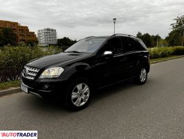 Mercedes M-klasa 2009 3.0 224 KM