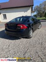 Volvo S60 2011 2.0 163 KM