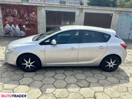 Opel Astra 2011 1.7 110 KM