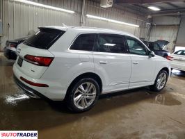 Audi Q7 2021 3